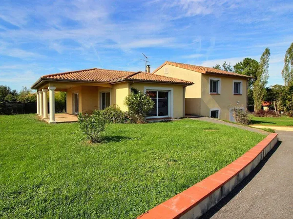Maison 6 pièces 151 m² 