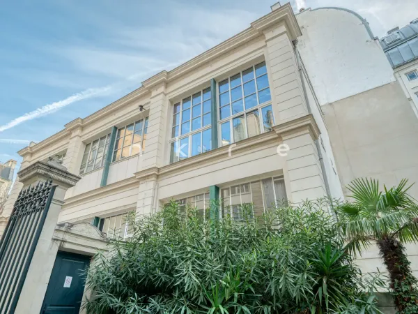 IMMEUBLE INDEPENDANT type ATELIER - PROXIMITE BON MARCHE 