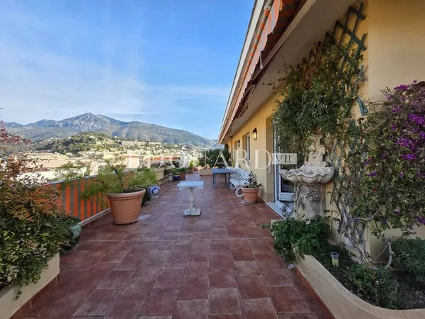 Appartement 5 pièces 144 m² 