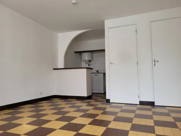 Studio 1 pièce 24 m² 