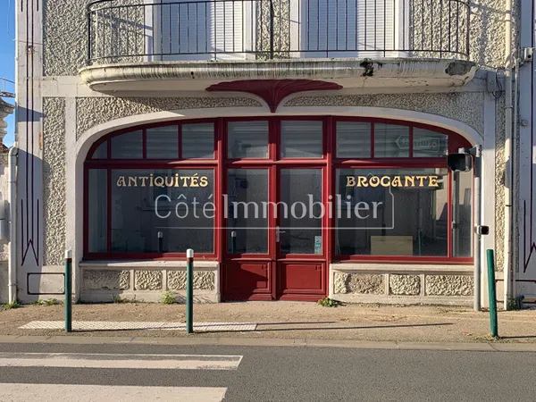Local commercial Villeneuve En Retz 51 m2 