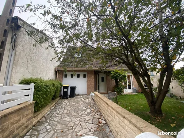 Propriété 4 pièces 107 m² 