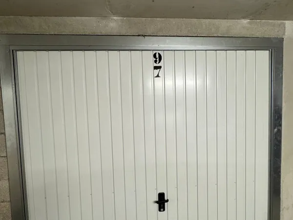 Parking 13 m² 