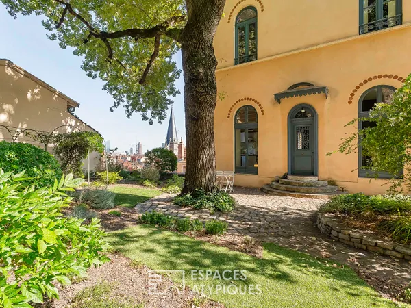 Appartement d'exception avec jardin de 300m² en plein coeur du Vieux-Lyon 