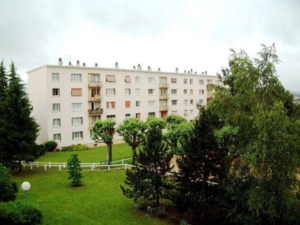 Appartement 4 pièces 64 m² 