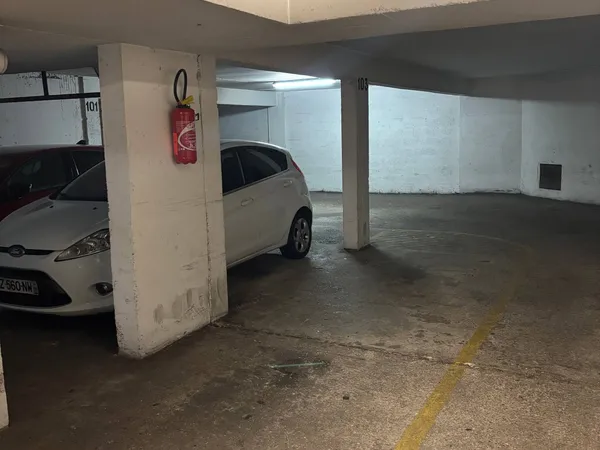 Vends parking 