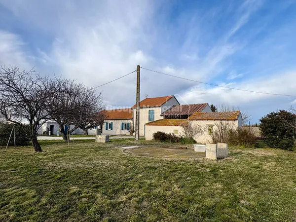 Maison de plain-pied 5 pièces 97 m² 