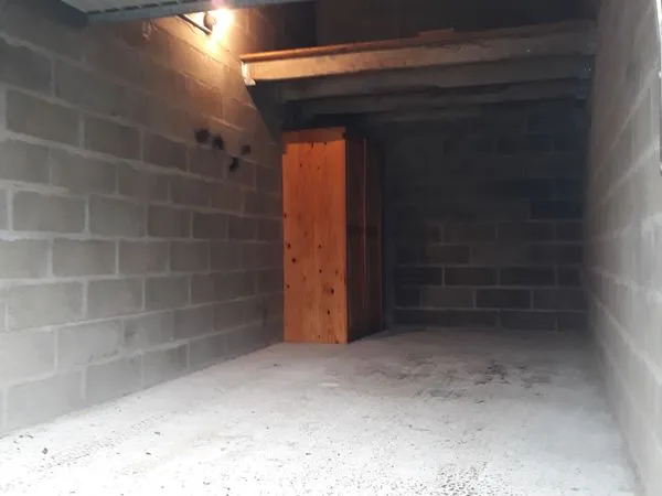 Box sécurisé et électrifié - Hyper centre de Nantes, tram Chantiers Navals 