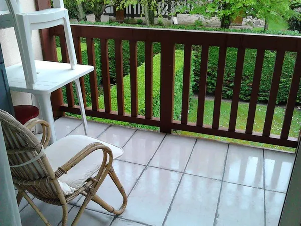 Studio 1 pièce 20 m² 