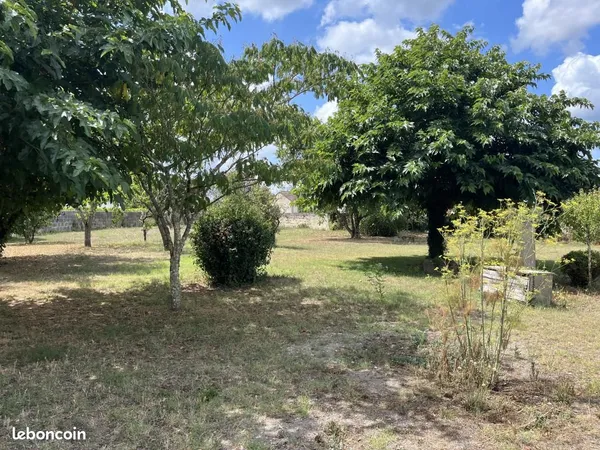 Terrain 692 m² Ludon Medoc 