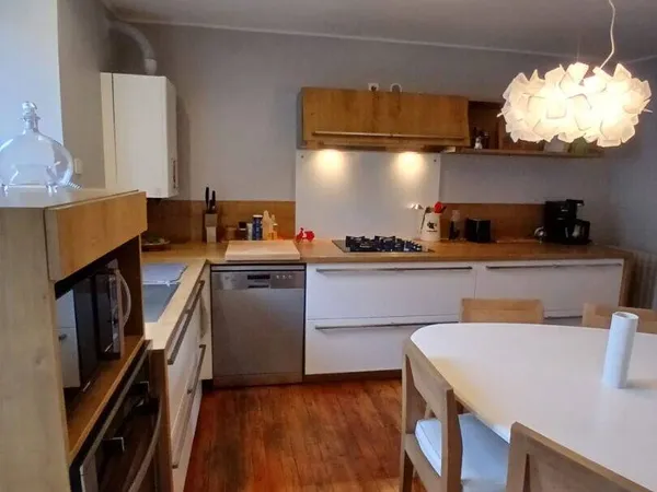Maison de plain-pied 5 pièces 200 m² 