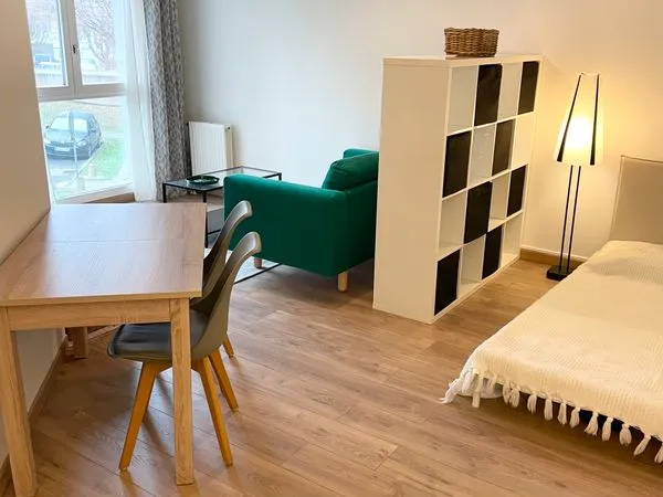 Grand studio 32m2 Evry - Refait à neuf - Proche école, hôpital et transports 
