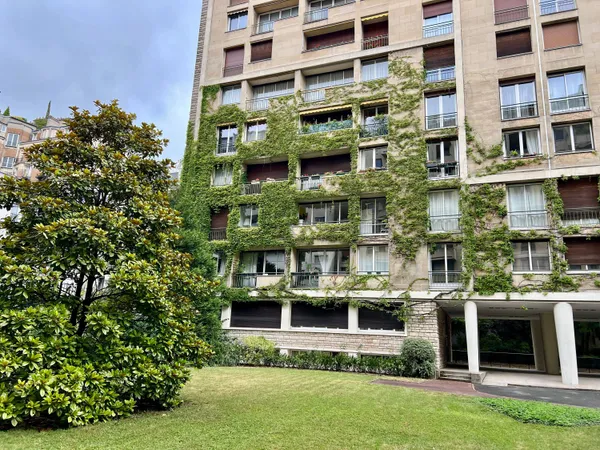 STUDIO 20m² Rue de la Tour 75016 PARIS Rez de Jardin calme Verdure lumineux bien Agencé 