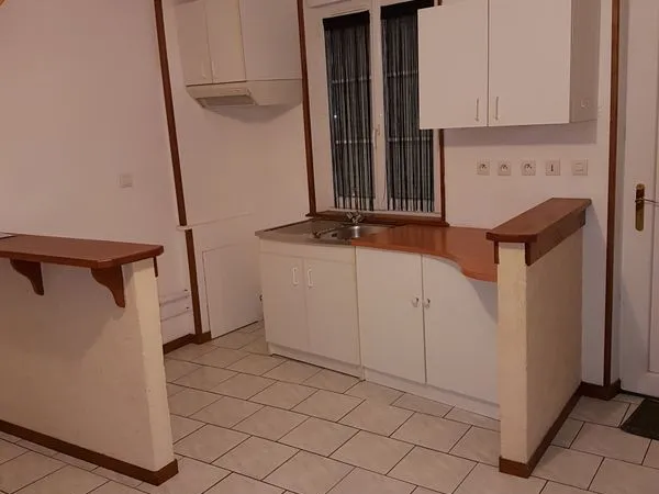 Maison à louer 60 m² 