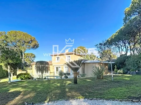 Villa 6 pièces 178 m² 