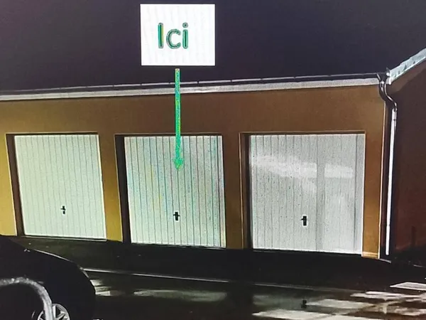 Parking - Garage Location Saint-Maurice-de-Beynost   90€