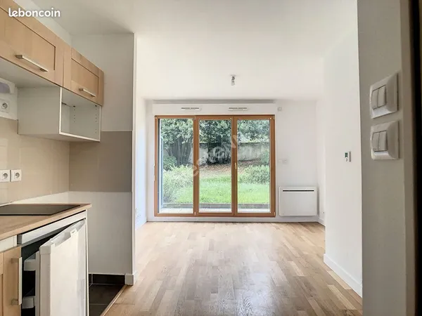 Studio 1 pièce 21 m² 