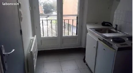 Studio 1 pièce 21 m² 