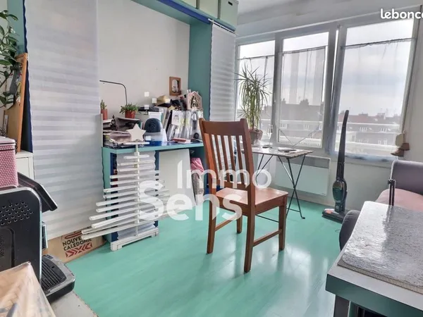 Studio 1 pièce 18 m² 