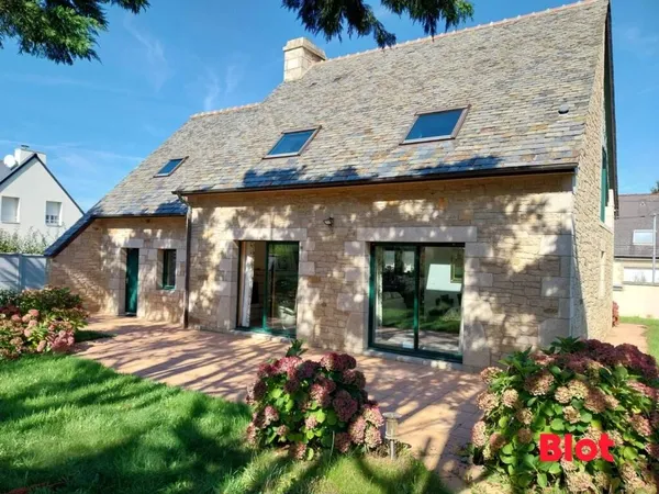 Maison 5 pièces 145 m² 