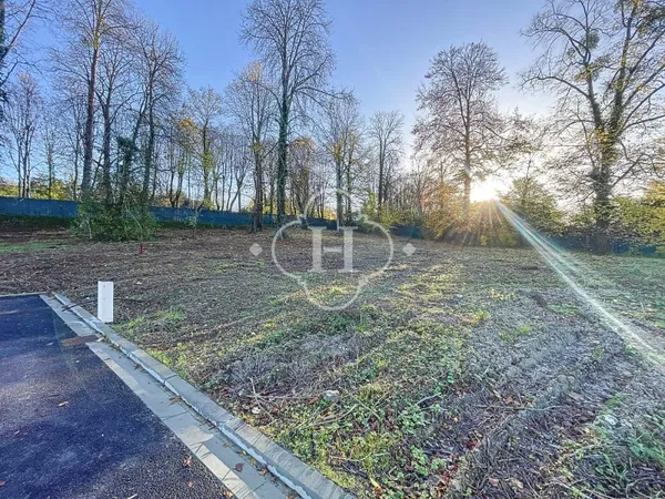 Mareil Sur Mauldre - Terrain à batir de 1271 M²