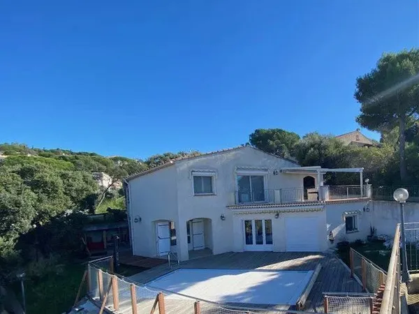 Villa 7 pièces 189 m² 