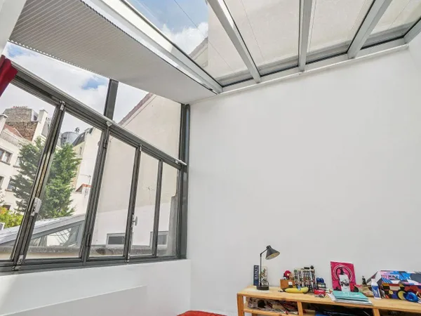 Local 3 pièces 57 m² 