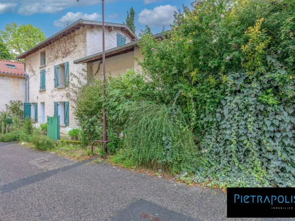 Maison de plain-pied 7 pièces 185 m² 