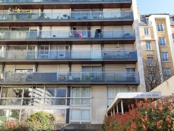 Parking individuel sécurisé en sous-sol Paris 16e 