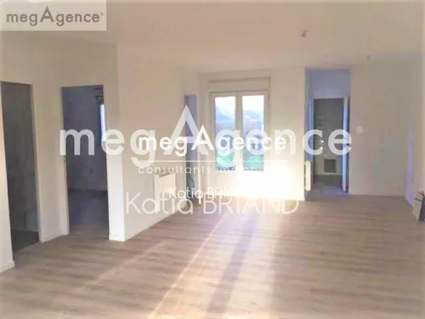 MAISON 85 m² AVEC 4 CHAMBRES 