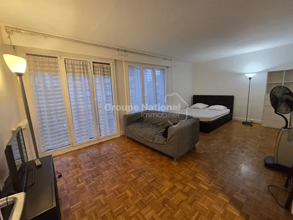 Appartement Issy Les Moulineaux 2 pièce(s) 37 m2 + parking + cave 