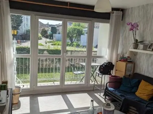 Beau studio meublé 26m² avec balcon sans vis à vis 