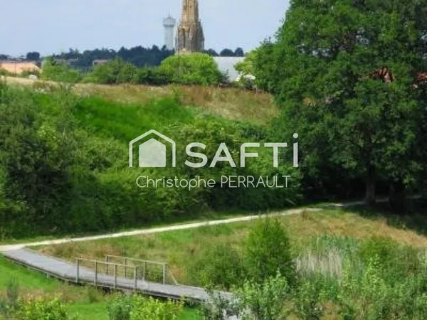 Terrain 350 m² SAINT-LAURENT-SUR-SEVRE 
