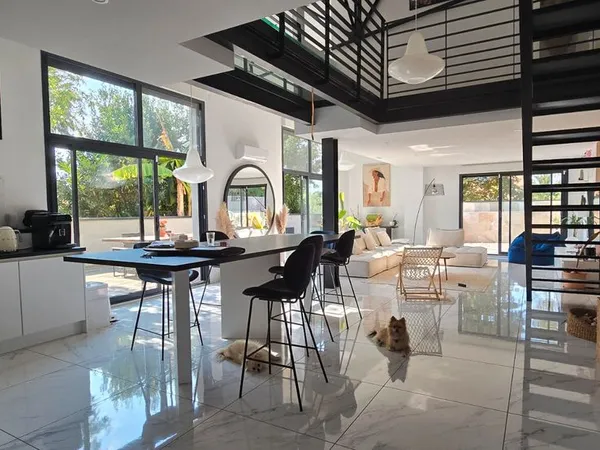 Loft 5 pièces 161 m² 