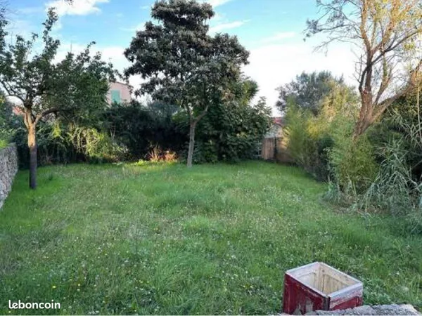 Terrain à vendre montolivet 