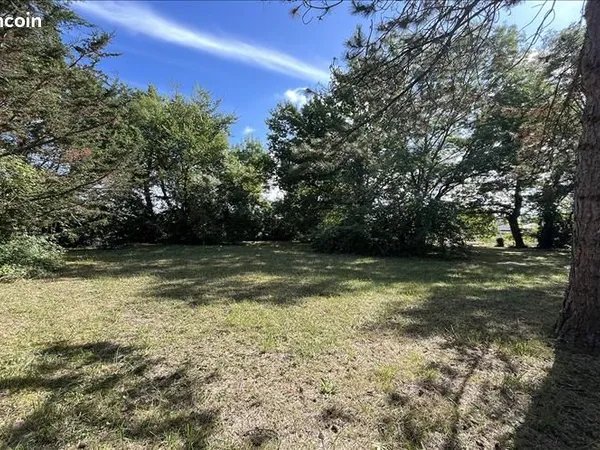 Terrain 918 m² Saujon 