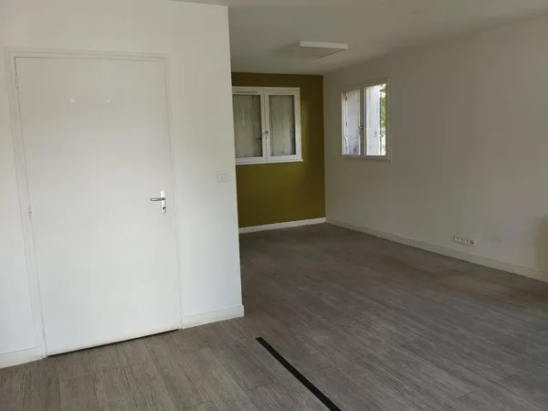 Terrain 4369 m² 
