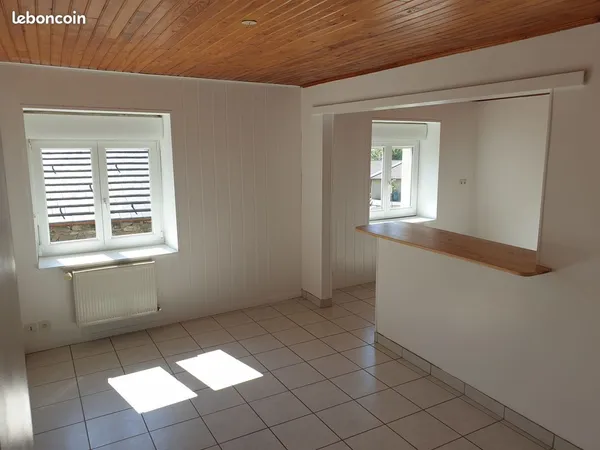 Appartement T3 1er étage Araules (10 min Yssingeaux) 