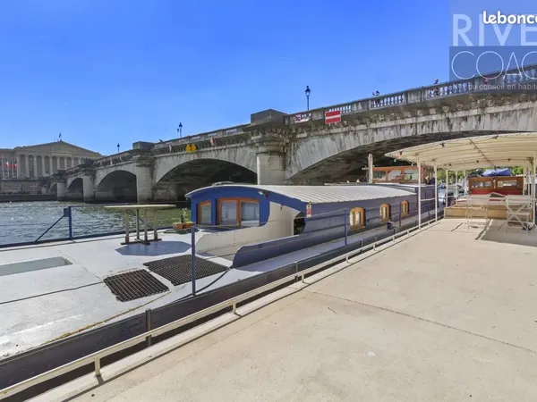 Péniche 5 pièces 90 m² 