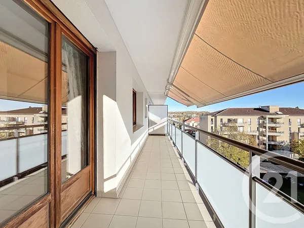 Appartement 4 pièces 79 m² 