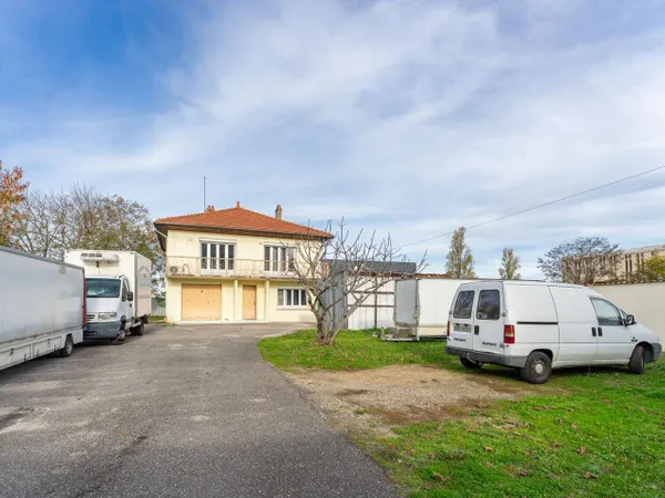 Maison 6 pièces 180 m² 