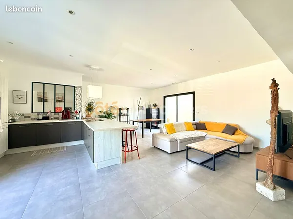 Villa 5 pièces 136 m² 