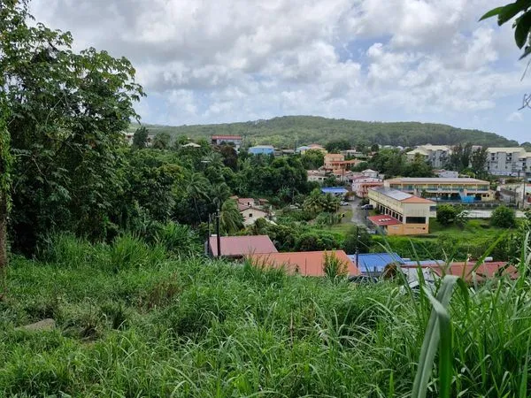 Terrain 1000 m² DUCOS 