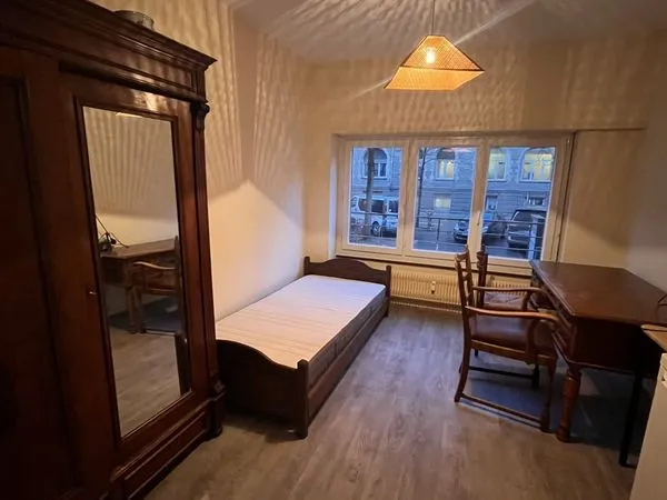 Appartement 1 pièce 11 m² 