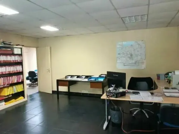 BUREAUX 190m2 