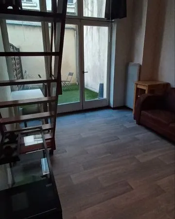 Appartement meublé sur cour privative 