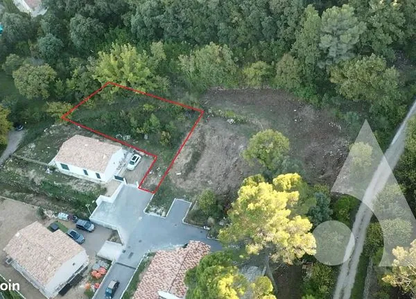 Terrain 803 m² 