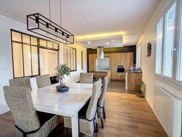 Appartement 5 pièces 111 m² 