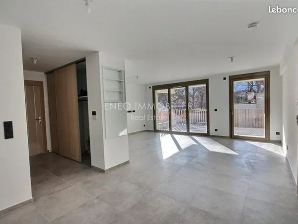 Appartement 4 pièces 87 m² 