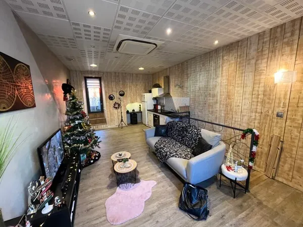 Duplex de 2 pièces principales 